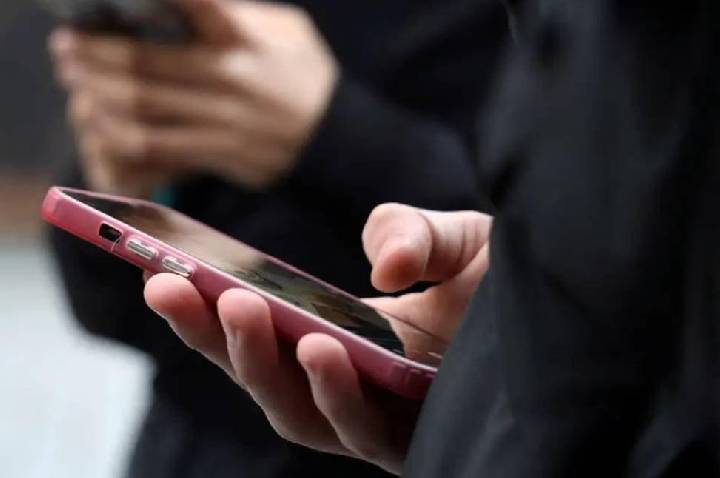 Adolescente cria plataforma digital para auxiliar jovens eleitores a entender a política brasileira