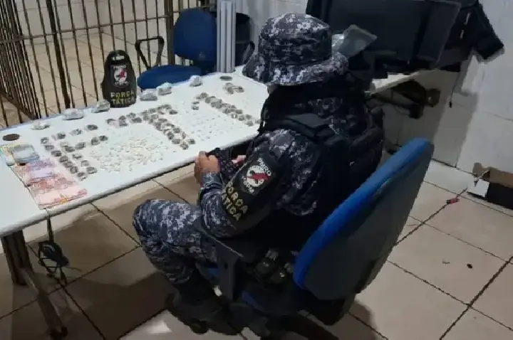 Adolescentes são apreendidos com mais de 330 porções de drogas em Abunã