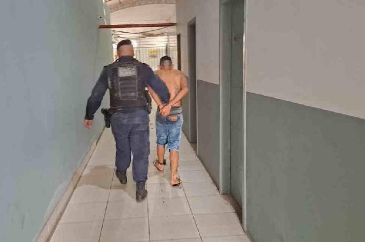 Apenado é preso e adolescente de 14 anos é apreendido com drogas em escola de Porto Velho