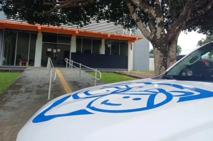 Bebê de 10 meses é encontrada abandonada em frente a residência em Vale do Paraíso