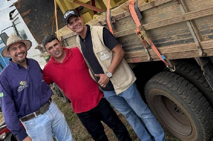 Cássio Gois destina equipamentos para fortalecer produtores rurais de associação em São Miguel