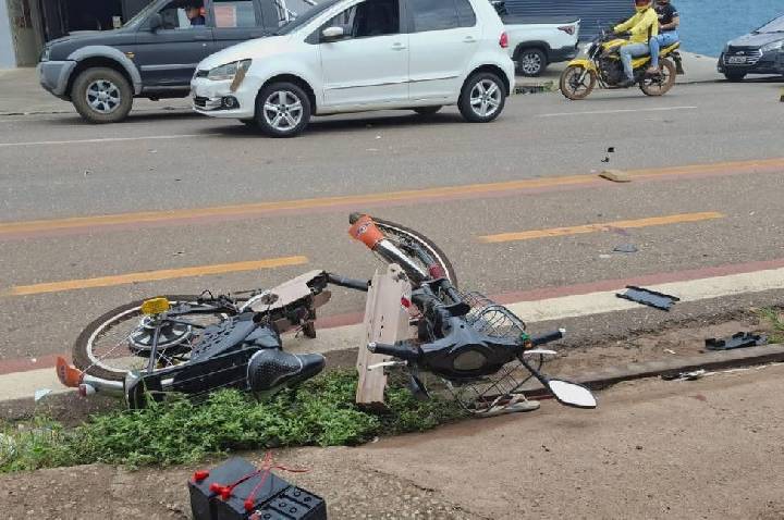 Ciclista de 27 anos fica ferido após colisão entre bicicleta elétrica e carro na zona Sul de Porto Velho