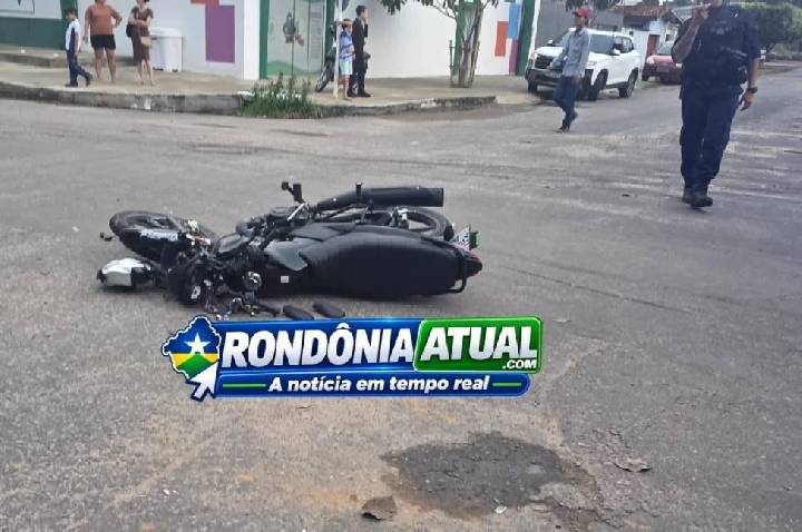 Colisão entre caminhonete e motocicleta deixa feridos em cruzamento movimentado de RO