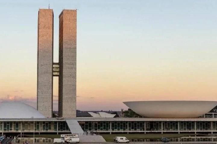 Concurso da Câmara dos Deputados abre inscrições nesta quinta-feira