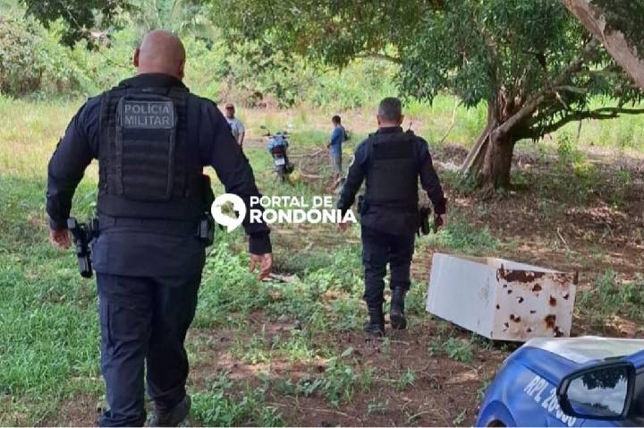 Corpo carbonizado e com mãos amarradas é encontrado em matagal na zona leste de Porto Velho