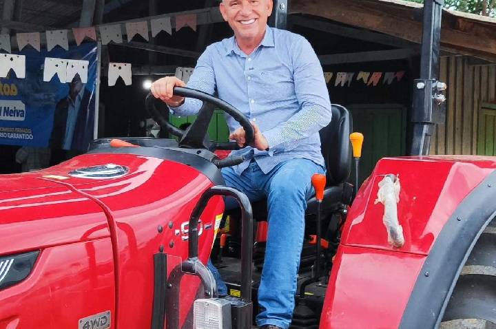 Deputado Ezequiel Neiva destina R$ 250 mil para aquisição de trator agrícola em Mirante da Serra