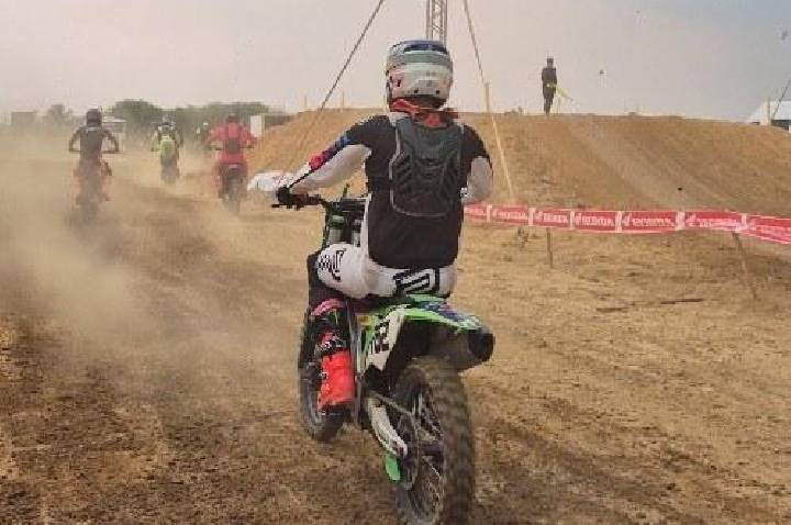 Deputado Pedro Fernandes comemora sucesso do motocross em Cujubim