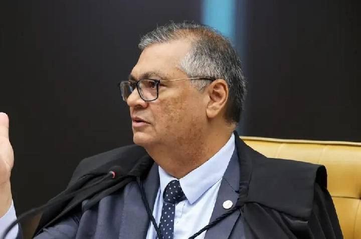Dino determina fim do sigilo no caso Dark Horse
