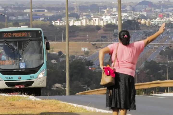 DPU aciona o STF para garantir passe livre universal no segundo turno das eleições