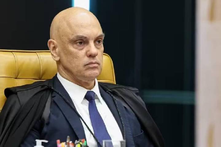 Ex-ministros defendem investigação de relações entre Moraes e Vorcaro no STF
