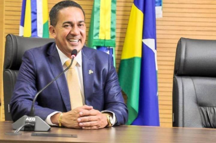 Eyder Brasil transforma a própria história em exemplo na política
