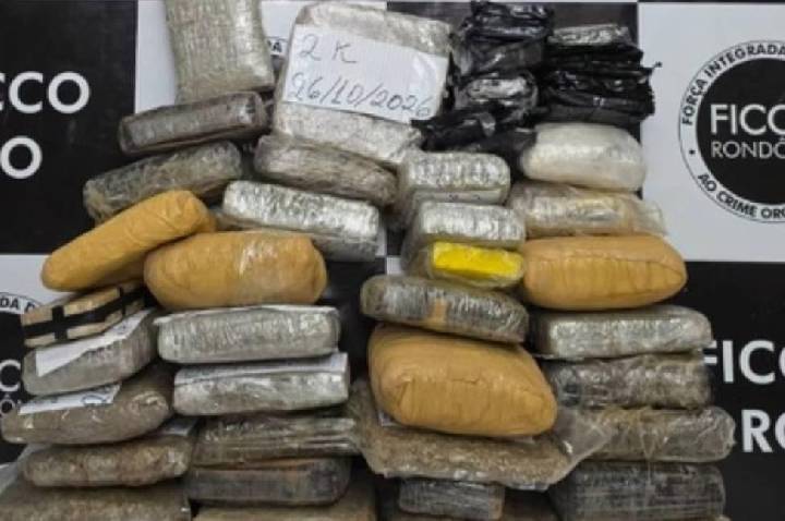 FICCO/RO e Polícia Militar apreendem cerca de 57 kg de drogas escondidos no forro de obra em Porto Velho