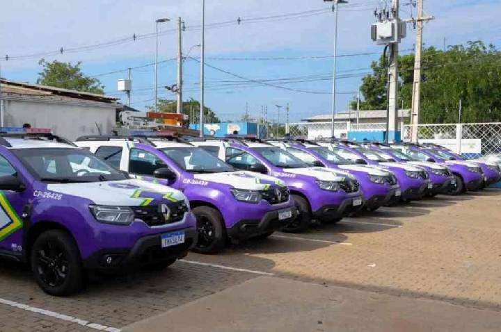 Governo de RO entrega 18 veículos contra violência à mulher