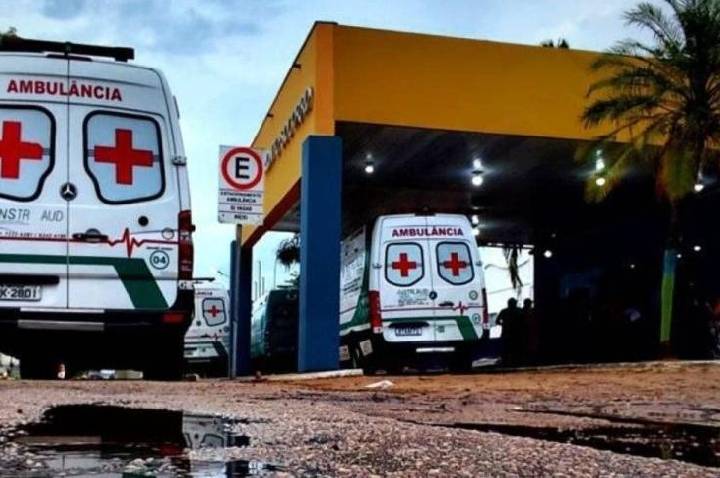 Homem de 51 anos fica ferido depois de ser atropelado por automóvel em avenida no interior de Rondônia
