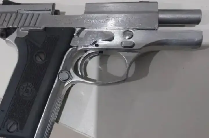 Homem é preso por porte ilegal de arma de fogo durante abordagem na BR-429