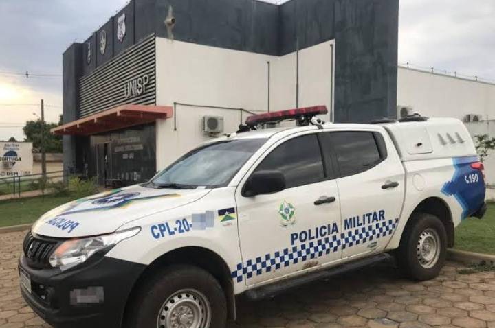 Homem é preso por suspeita de ato obsceno perto de crianças