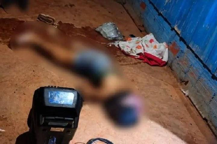 Jovem e adolescente são mortos a tiros em ataque dentro de residência