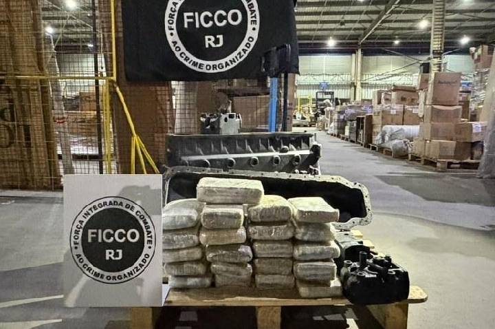 Maconha de Rondônia é descoberta dentro de motor de caminhão no RJ