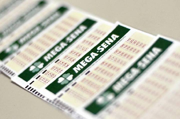 Mega-Sena acumula e prêmio chega a R$ 100 milhões neste domingo