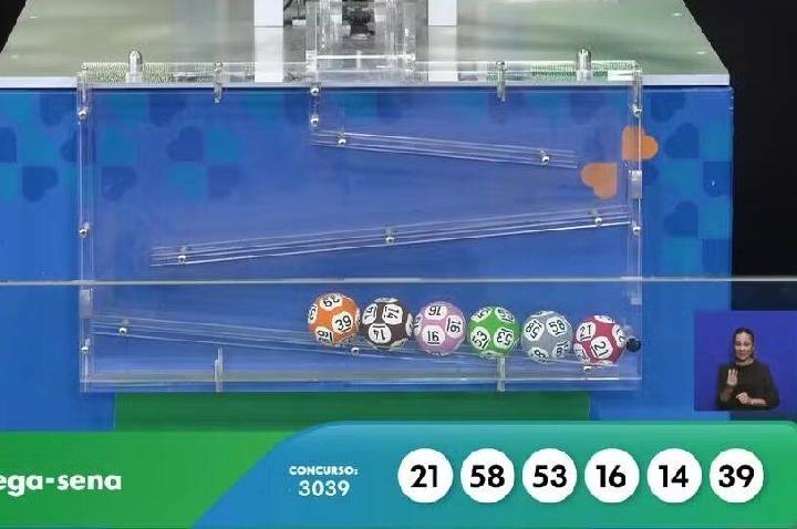 Mega-Sena acumula e próximo prêmio chega a R$ 135 milhões
