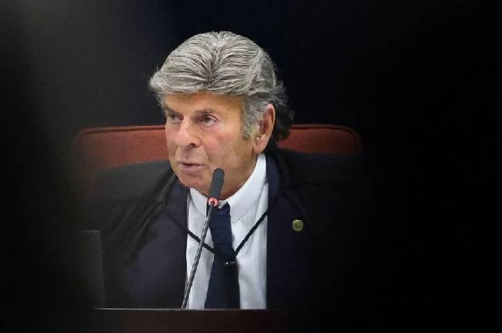 Ministro do Supremo Tribunal Federal estabelece prazo para manifestação sobre registros de acesso ao Senado