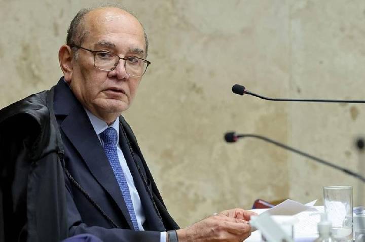 Ministro Gilmar Mendes acusa André Mendonça de viés político-eleitoral em julgamento de Moraes no STF