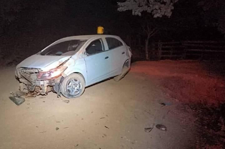 Motorista suspeito de embriaguez perde o controle e capota veículo na zona rural de Theobroma