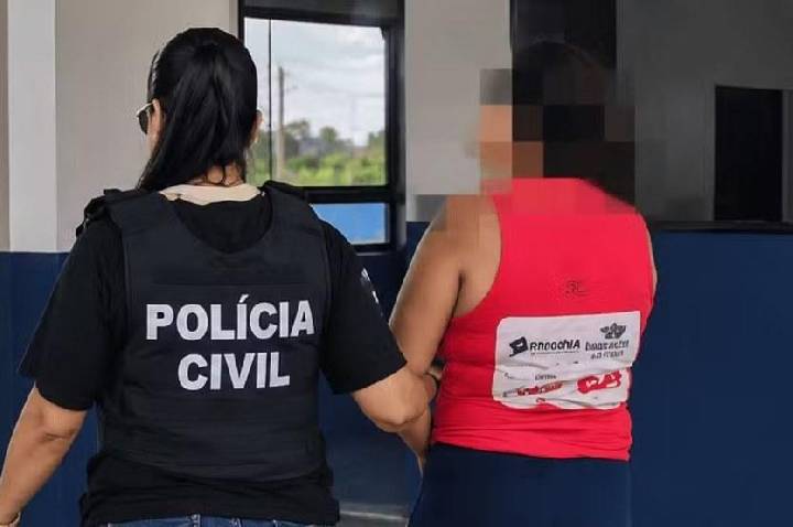 Mulher é presa em Porto Velho suspeita de ameaçar envolvidos em investigação e ajudar investigado a fugir da Justiça
