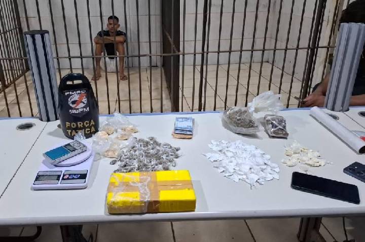 Operação Caçador: PM apreende drogas, balanças e dinheiro em residência no bairro Socialista, em Porto Velho