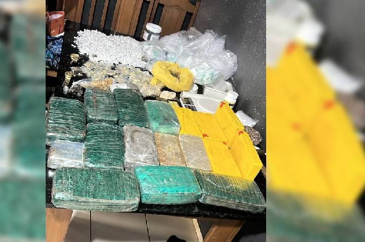 Operação Caçador: PM apreende drogas, balanças e dinheiro em residência no bairro Socialista, em Porto Velho