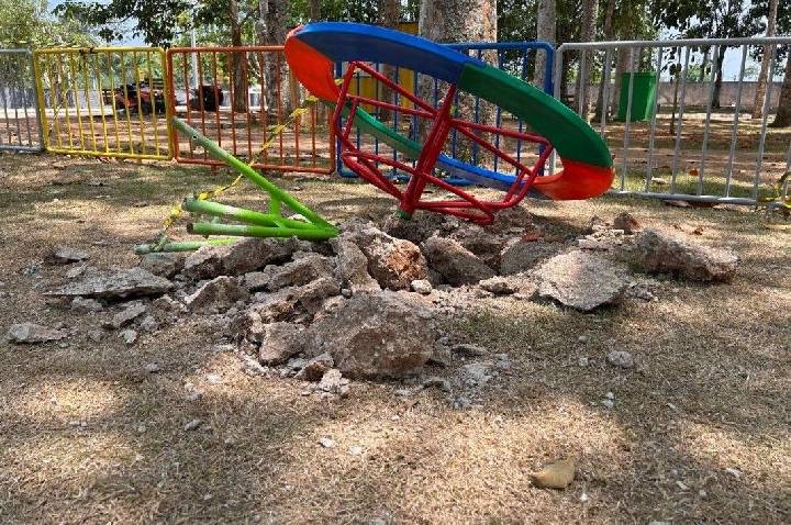 Parque Circuito sofre vandalismo poucos dias após revitalização e apresenta brinquedos danificados e banheiros pichados