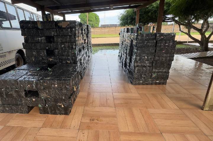 PMRO E PRF APREENDEM MERCADORIAS ILÍCITAS E PRENDE TRÊS PESSOAS POR DESCAMINHO