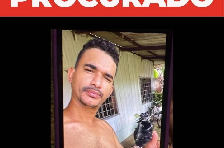 Polícia Civil divulga foto e procura suspeito de esfaquear a companheira