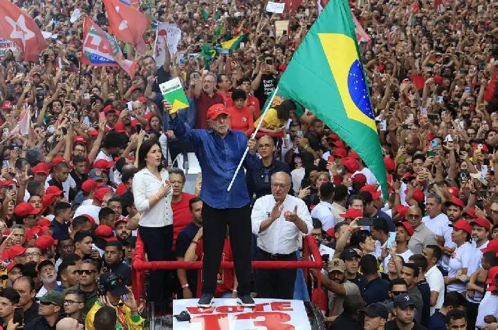 Posses de Lula e de governadores será em 5 de janeiro