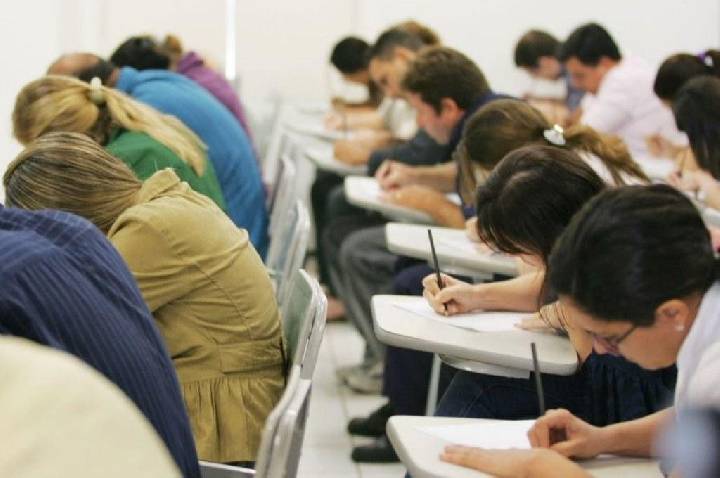 Prefeitura abre concursos nesta terça-feira com salários de até R$ 9,8 mil
