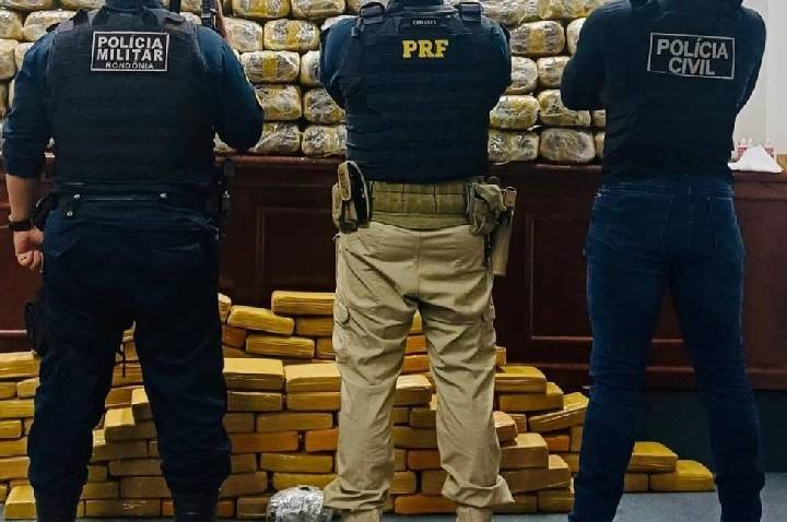 PRF apreende mais de 330 kg de maconha em ação conjunta com forças de segurança em Rondônia
