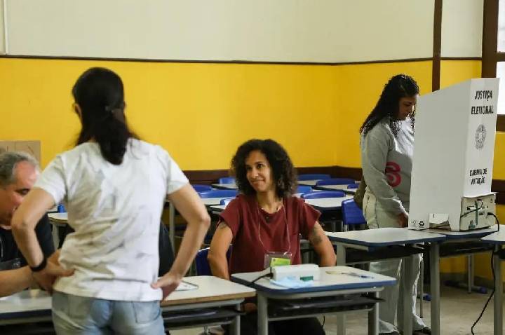 Primeiro governador, depois presidente: saiba qual a ordem de votação