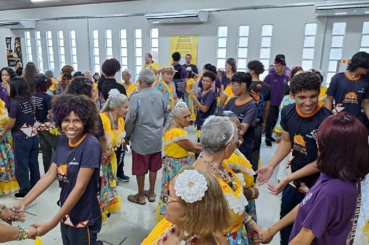 Profissionais do Detran-RO usam a pedagogia para educar e conscientizar sobre o trânsito nas escolas