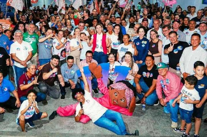 Rumo ao Senado: Sílvia Cristina faz grande reunião em Vilhena
