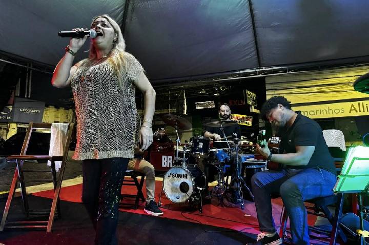 Sarau Brasilidades valoriza a MPB e transforma público em protagonista no Mercado Cultural