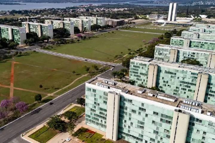 Servidores federais lançam manifesto e alertam para rumos do funcionalismo