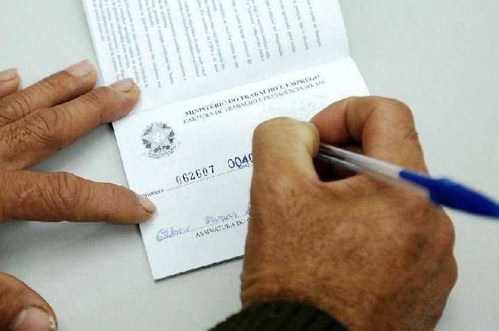 Sine Municipal divulga 110 vagas de emprego nesta quinta-feira