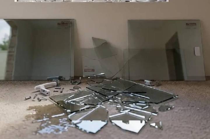 Tentativa de furto de janela de blindex é registrada em residência no interior de Rondônia