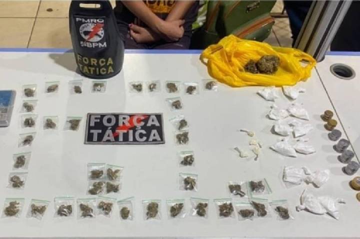 Três homens são presos e adolescente apreendida por tráfico de drogas em residência na zona leste de Porto Velho