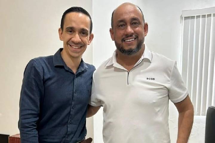 Wanoel Martins leva pauta dos servidores e do Baixo Madeira ao secretário de administração