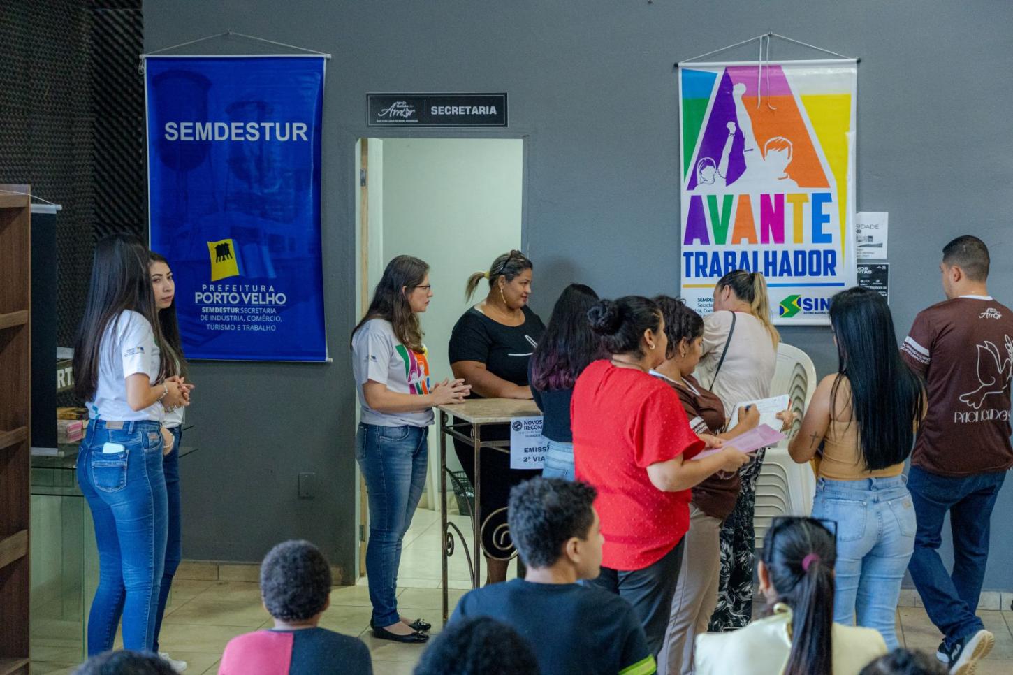 Confira as mais de 30 vagas de empregos disponíveis no Sine Municipal nesta sexta-feira