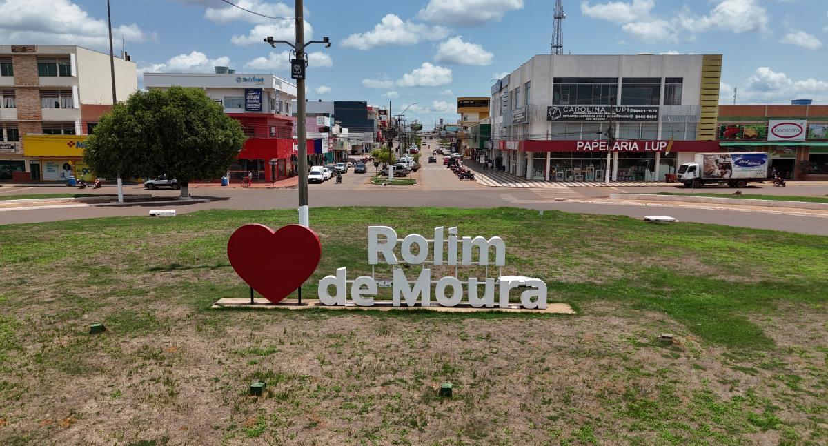 Dra. Taíssa parabeniza Rolim de Moura pelos 42 anos e reforça compromisso com o desenvolvimento do município