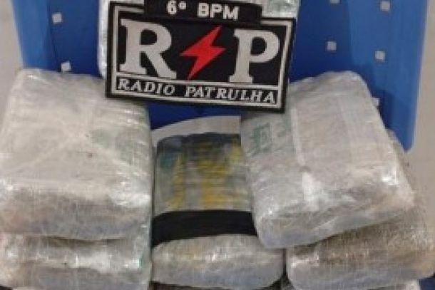 Mulher é presa por tráfico de drogas em táxi na BR-425 em Nova Mamoré
