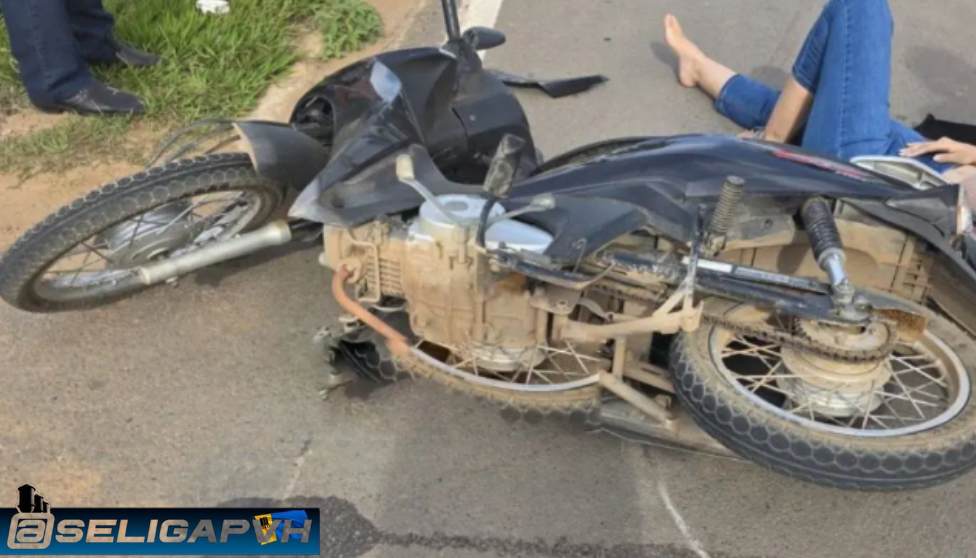 Mulher sofre suspeita de fratura após ser atingida por carro em Ji-Paraná