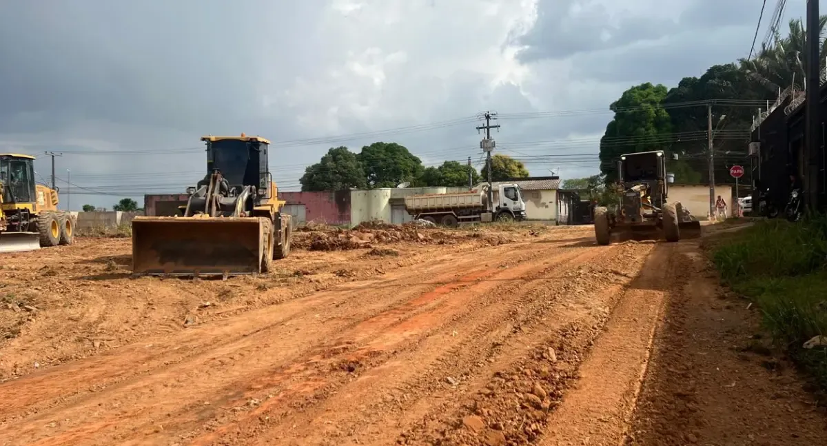 Prefeitura realiza serviços de melhorias viárias no bairro Conceição, na zona Sul